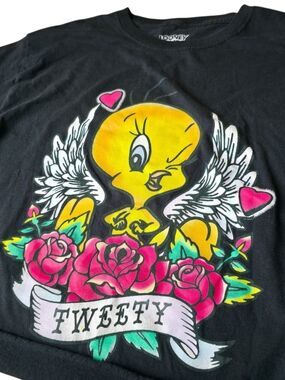 Looney Tunes Tweety Bird Cropped Graphic Tee Black Angel Wings Roses Size M